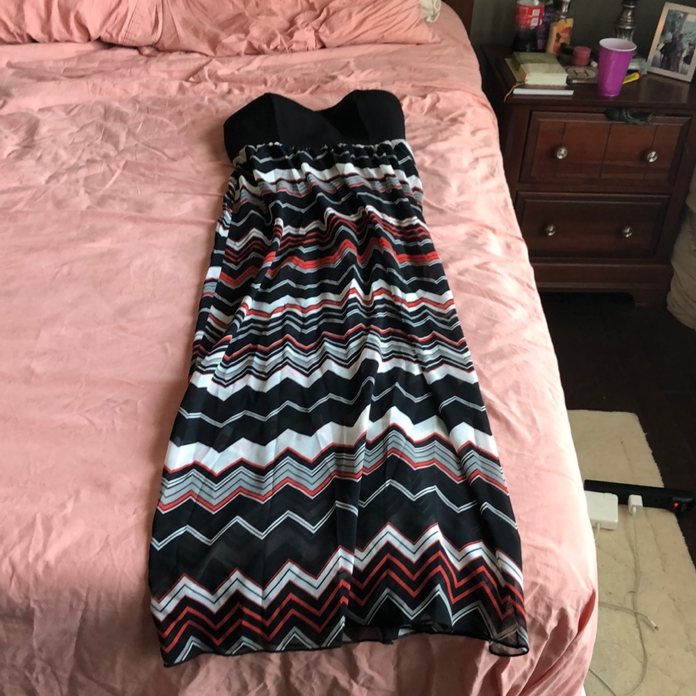 Junior women’s maxi dress